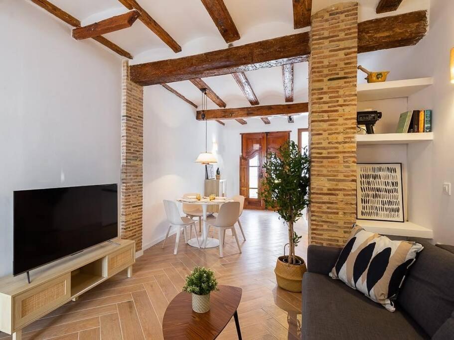 Beautiful Restored House With Terrace Appartamento Valenza
