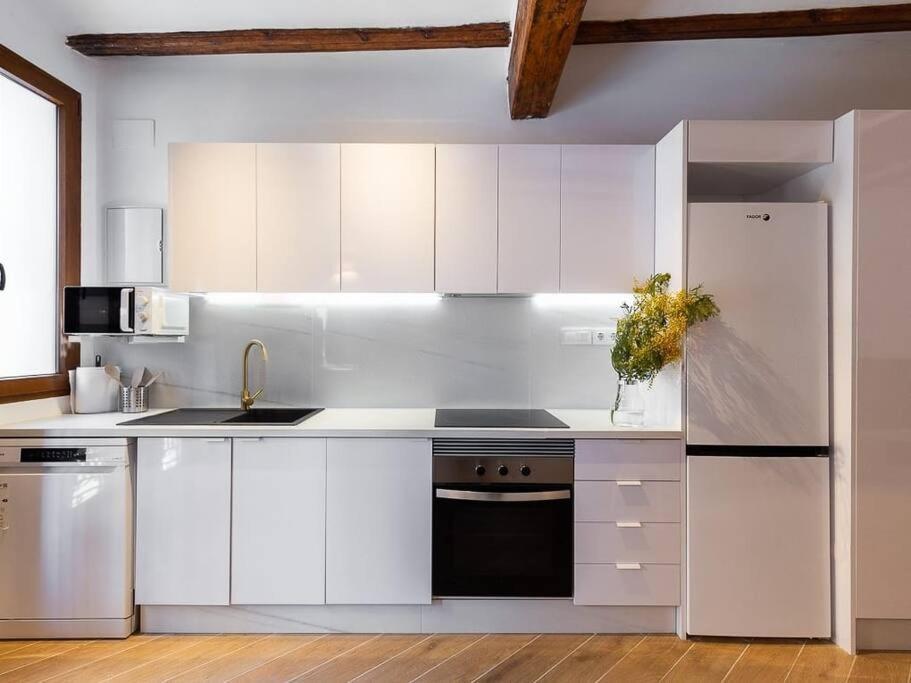 Beautiful Restored House With Terrace Appartamento *